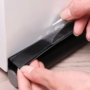 Tira de vedação flexível para portas